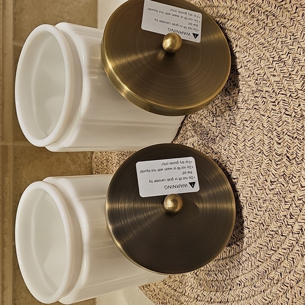 New Hearth And Hand Elegant White "Milk Glass" Bathroom Accessory Set - Picture 3 of 6